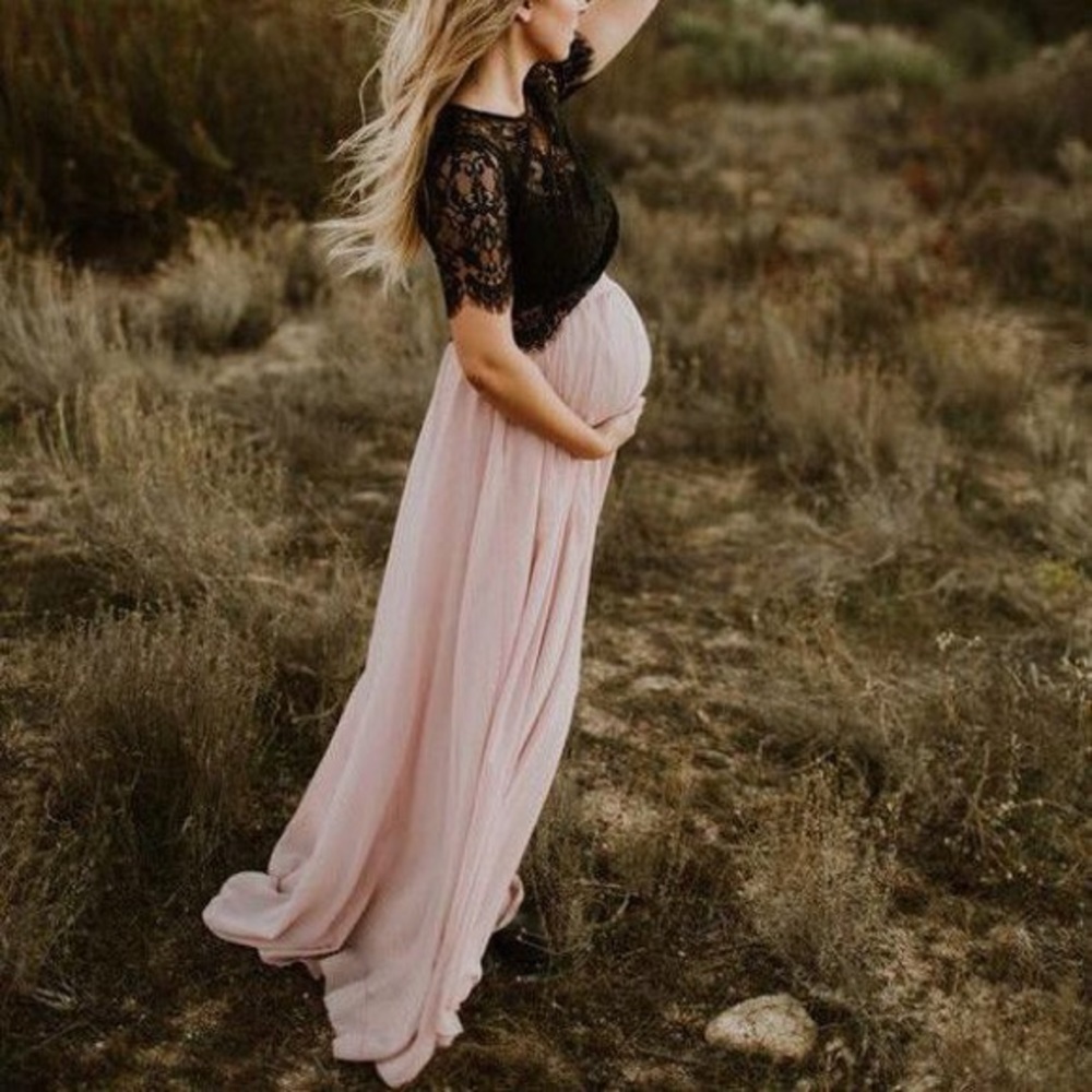 Beautiful Maternity Lace Color Block Set!